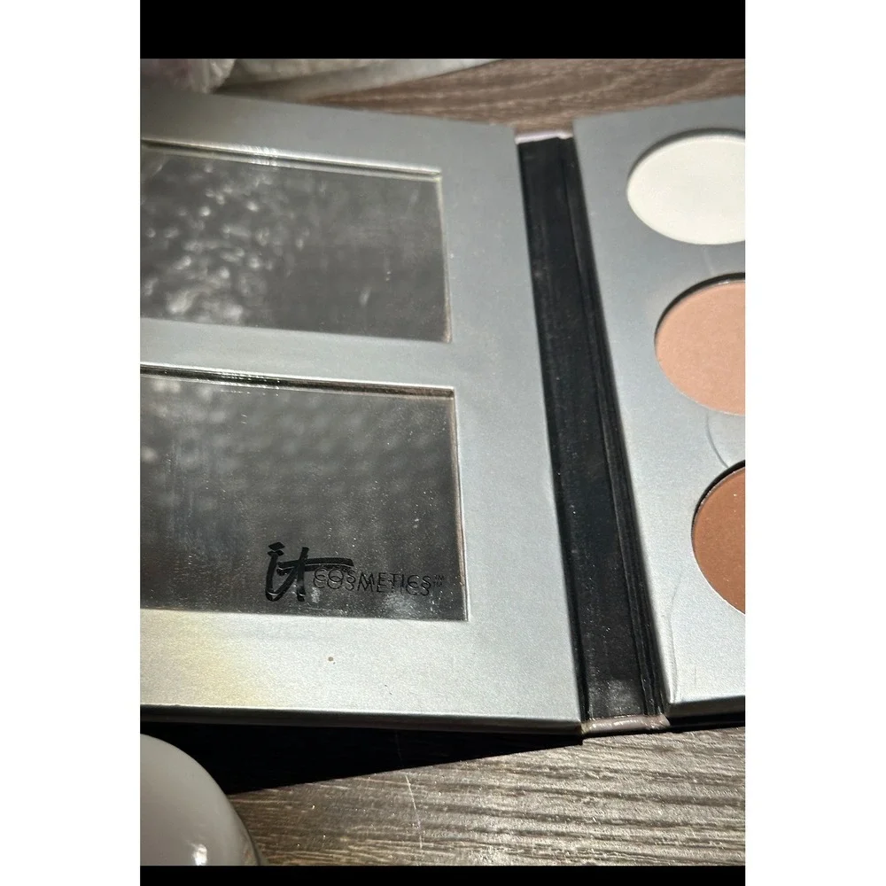 IT Cosmetics My‎ Sculpted Face Contour and Highlight Palette Matte Shimmer